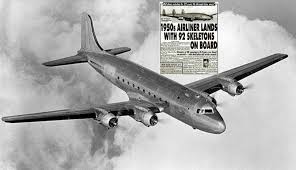 El avión transportaba a 227 pasajeros y una docena de miembros de la tripulación de malasia , dijo la aerolínea. El Enigma Del Vuelo 914 El Avion Que Desaparecio Misteriosamente Y Aterrizo 37 Anos Despues Periodista Digital