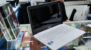 Soal harga, laptop asus terbaru juga dikenal cukup beragam. Cari Laptop Asus Ini Daftar Harga Laptop Asus Bulan Juni 2020 Dan Spesifikasinya Halaman All Tribun Jateng