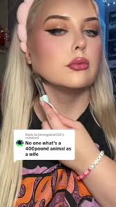 Double Chin Contouring Makeup Tutorial for Beginners