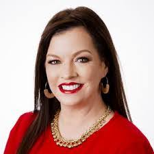 Megan Royer's Instagram, Twitter & Facebook