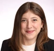 Karen Ben's Instagram, Twitter & Facebook