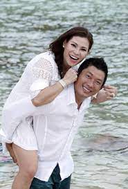 Nữ đại gia và kinh quốc hưởng thụ cuộc sống khá giả. P3l1b7l4xsc Km