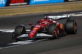 Amberhazexo charms with those luscious curves and sexy brunette charm