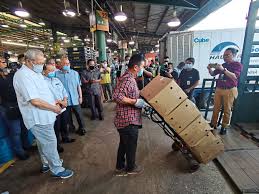 Arrahnu xchange pasar borong selayang. Dbkl Consortium To Sell Colour Coded Uniforms For Wholesale Market Workers The Star