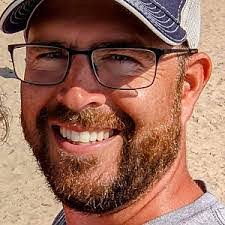 Carrie Holler's Instagram, Twitter & Facebook