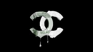 Confident trap beat with a hard bass drum rhythm that develops. 0cvhawgorx649m