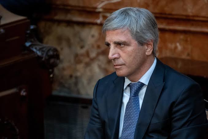 Argentina to 'Try Not to' Sell Bonds in January, Caputo Says - Bloomberg