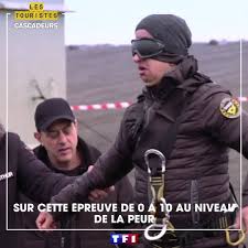 Mais comme un touriste reste toujours un touriste, ce séjour hors norme nous réserve beaucoup d'émotions fortes mais aussi beaucoup de rires. Vendredi Tout Est Permis Avec Arthur Les Touristes Mission Cascadeurs Vendredi A 21h Facebook