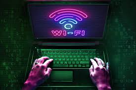 Menggunakan aplikasi pembobol wifi untuk melihat password yang disetel oleh pemilik jaringan wifi. How To Hack Wi Fi For Better Security Network World