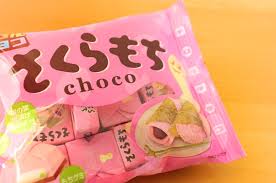 Limited edition so act fast! 6 Sakura Flavored Snacks Available At Convenience Stores Matcha Japan Travel Web Magazine