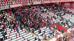 Antalyaspor fans showed what they thought of their former striker samuel eto'o during their club's home match eto'o was in scorching form during his time with antalyaspor — 44 goals, making him. 06 02 2020 Antalyaspor Sivasspor 0 0 Support 07 Genclik Fans Youtube