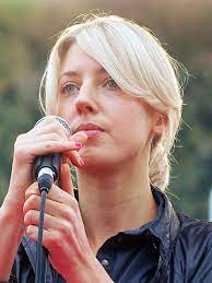 Kompletný program na október 2020 a ešte viac. File Veronica Maggio Jpg Wikimedia Commons