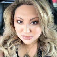 Deanna Andrade's Instagram, Twitter & Facebook