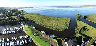 Ideal for water sports enthusiasts, peace lovers, cyclists, hikers and young families. Allround Watersport Meerwijck Jachthaven Bij Zuidlaardermeer Groningen