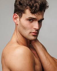 More beautiful shots from the talented @i.am.tarricelove 🕺💃 Plus an old  Chinese restaurant and some guavas… ifykyk