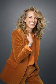A versatile actress with a winning smile, julia roberts has appeared in more than 50 films in a career that has spanned over three decades. Chopard What Makes Julia Roberts Happy Tatler Asia