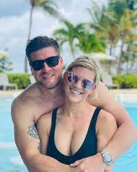 Wait, Did Aunt KiKi Just Hint At Taking Naughty Photos With Uncle Dale?!