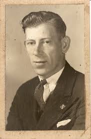 Ross Lindley's Instagram, Twitter & Facebook