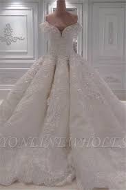 Off The Shoulder Lace Wedding Dresses Cheap Online Elegant Ball Gown Luxury Wedding Gowns Elegant Ball Gowns White Lace Wedding Dress Ruffle Bridal Gown