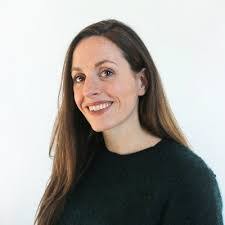 Hilary Howe's Instagram, Twitter & Facebook