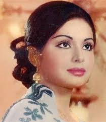 100 Rakhee Gulzar ideas | rakhee gulzar, rakhi gulzar, retro makeup 70's bollywood