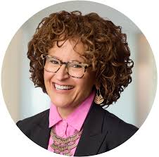 Lori Ferraro's Instagram, Twitter & Facebook