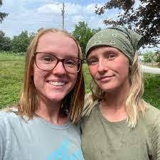 Carrie Gash's Instagram, Twitter & Facebook