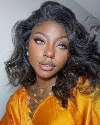 Ashley Arment's Instagram, Twitter & Facebook