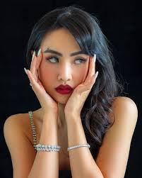 Renee Kee (Rer-Nay) (@reneekee) • Instagram photos and videos