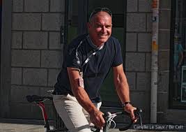 Je ne connaissais encore rien des télécommunications et je suis juste allée les voir. Joel Pelier L Art Et Le Cyclisme Ont Cette Particularite Commune Celle D Offrir Du Reve Be Celt