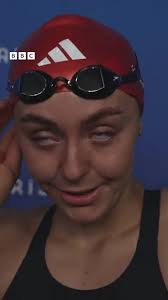 Fe lansiodd Elin Bartlett a Celyn Jones-Hughes bodlediad Paid Ymddiheuro  fis diwethaf, i drafod y menopos, mislif, endometriosis a mwy 👇 🎙️ 🎧  https://www.bbc.co.uk/cymrufyw/66842716