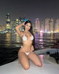 Ray Fox - Sensualidade no TikTok e OnlyFans