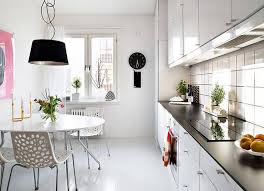 Cocina nórdica distribución en dos frentes. Cocinas De Estilo Nordico