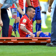 Born on august 3rd, 1987 in santiago, chile. Gary Medel Injured During Peru Chile Match Serpents Of Madonnina
