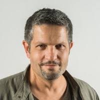 20+ "Claude Goncalves" profiles