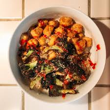 A simple blend of the tofu with water, maple syrup, cocoa powder, oil, and vanilla is combined with the dry ingredients, poured into a pan, and baked until set. Azumaya Extra Firm Tofu Reviews Abillion