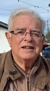 Dennis Shea's Instagram, Twitter & Facebook