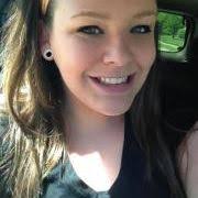 Kaitlyn Combs (kaitlyncombs)