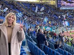 Il loro è stato un colpo di fulmine, e nel 2013 è nato il loro figlio lorenzo. Gaia Lucariello Chi E La Moglie Di Simone Inzaghi Imprenditrice Di Moda Amica Di Alessia Marcuzzi Salvo La Vita A Una Bimba Nel 2017 Corriere It