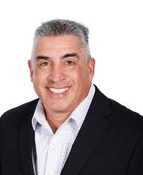 Reggie Rivas's Instagram, Twitter & Facebook