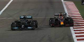 Max verstappen says he and lewis hamilton gave each other respect in their fight for brazilian grand prix victory, and battling the formula 1 world champion is always more satisfying. Piquet Sen Verstappen Wurde Hamilton Bei Mercedes Zerschmettern