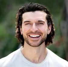 Maureen Bellucci's Instagram, Twitter & Facebook