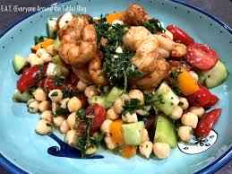 Sprinkle with salt and pepper, add avocado, and toss gently. Mediterranean Shrimp And Garbanzo Bean Salad