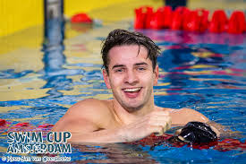 He competed in the men's 50 metre breaststroke event at the 2017 world aquatics championships. Uzivatel Knzb Na Twitteru Het Limiet Voor De 200 Meter Had Hij Al Maar Met 59 00 Voldoet Arno Kamminga Ook Aan Het Olympisch Limiet Op De 100 Meter Schoolslag Teamnl