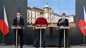 42,495 likes · 3,887 talking about this. Oblecte Se Jako Hamacek 4 Tipy Na Cerveny Svetr Ktery Z Vas Udela Frajera A Doda Vam Koule Jenpromuze