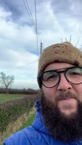 We are joined by Dr Gareth Tate who heads up and manages the Bird of Prey  programmes at the Endagered Wildlife Trust South Africa. Check out the...