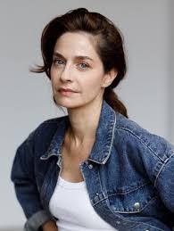 Laura Vieth's Instagram, Twitter & Facebook