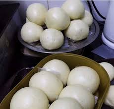 250 gm tepung gandum (beli online disini) 140ml air + 1 biji telur (campur dan sukat) 1/2 paket yis (beli online disini) 1 sudu teh baking powder (beli online disini) 2 sudu besar gula (beli online disini) 1 1/2 sudu besar minyak masak. Begini Rupanya Nak Buat Pau Lembut Penyediaan Mudah Buat Ibu Pertama Kali Nak Cuba Buat Keluarga