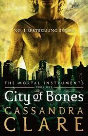 Лили коллинз, джейми кэмпбелл бауэр, роберт шиэн и др. City Of Bones The Shadowhunters Wiki Fandom