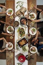 It's easy to make in bulk and is always a crowd pleaser.) baked potato bar (bake potatoes in a crock pot or large roaster to make it easy. How To Throw A Zero Stress Crowd Sourced Dinner Party Crowd Dinner Party Sourced Stress Throw Dinner Fall Dinner Party Dinner Party Table Settings